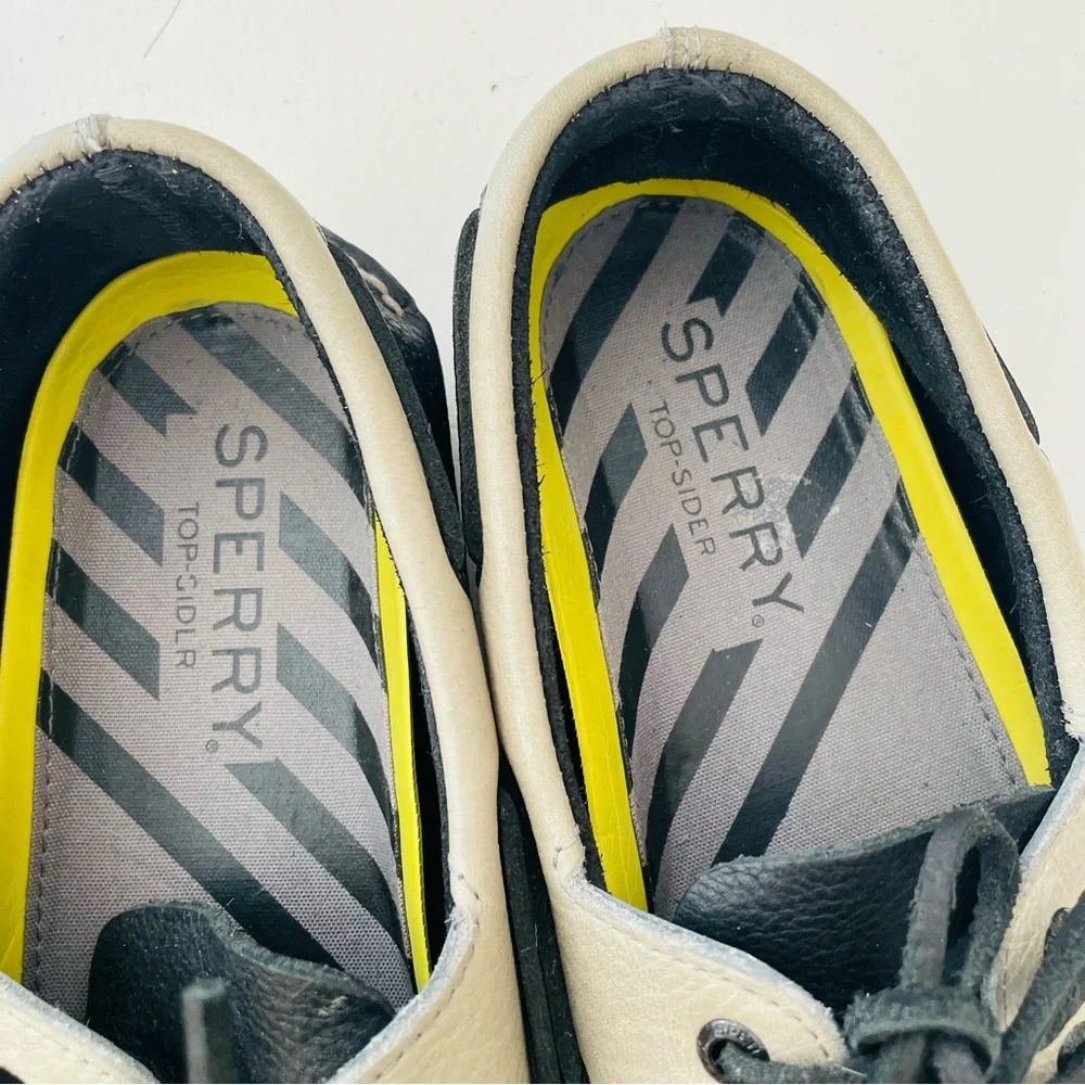 Sperry Top-Sider Authentic Original 2-Eye Daytona Boat Shoe